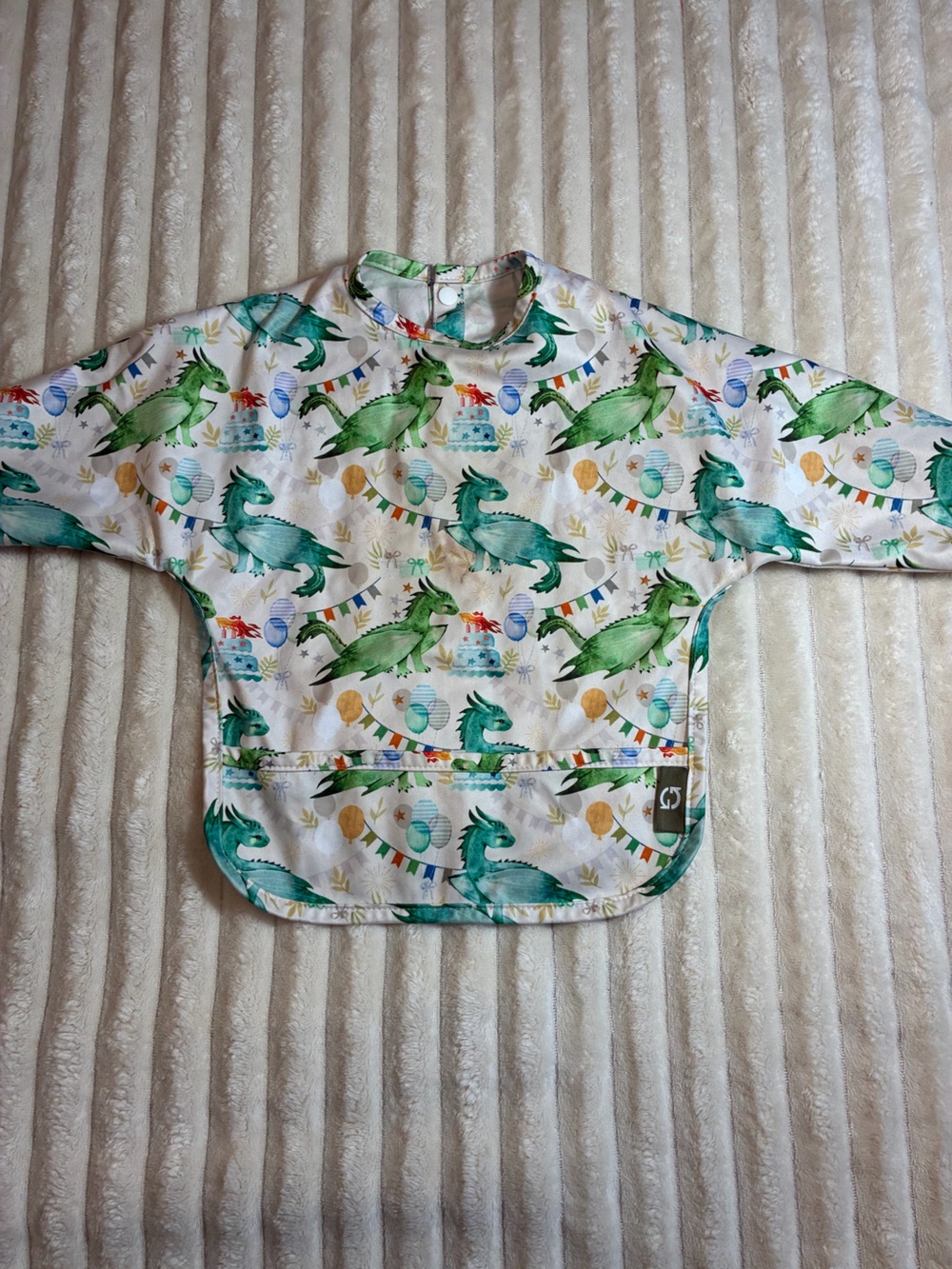 Kindthing Wildwoven Long-Sleeve Smock Bib 🐉🎂✨ – Dragon Birthday Print
